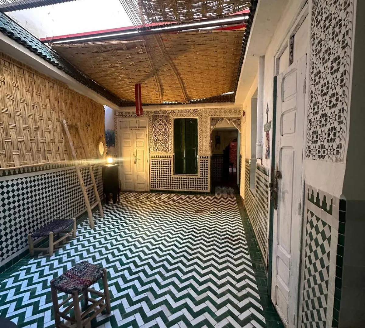 Dar Sarsar Artistic Music Hotel Marrakesh Guest house